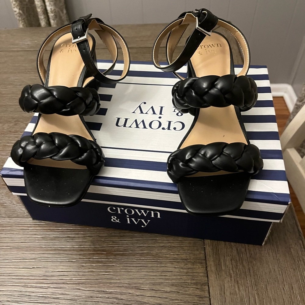Black shoes